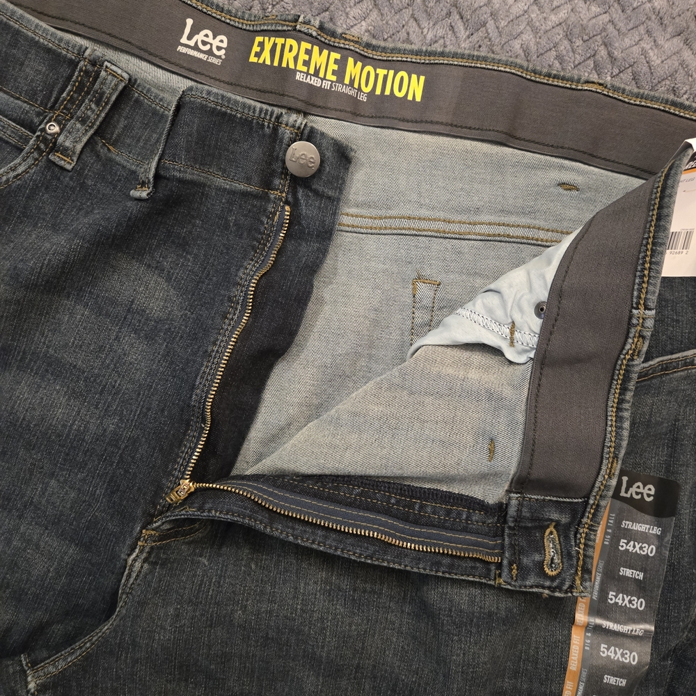 NWT Lee Men's Extreme Motion Slim Straight Jeans 54x30 Dark Wash - Picture 6 of 9